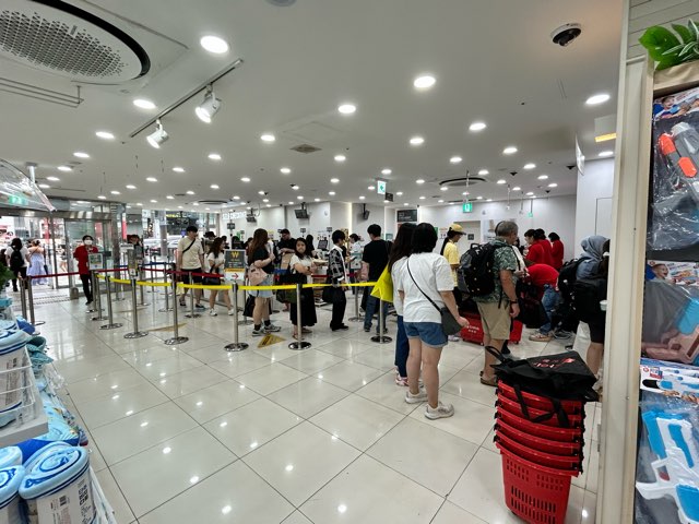 ダイソー明洞駅店１階